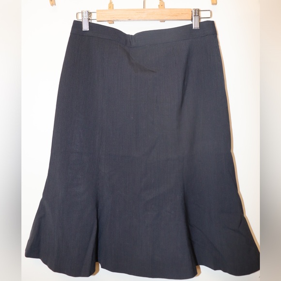 BANANA REPUBLIC Blazer and skirt set formal pinstripe - Picture 2 of 11